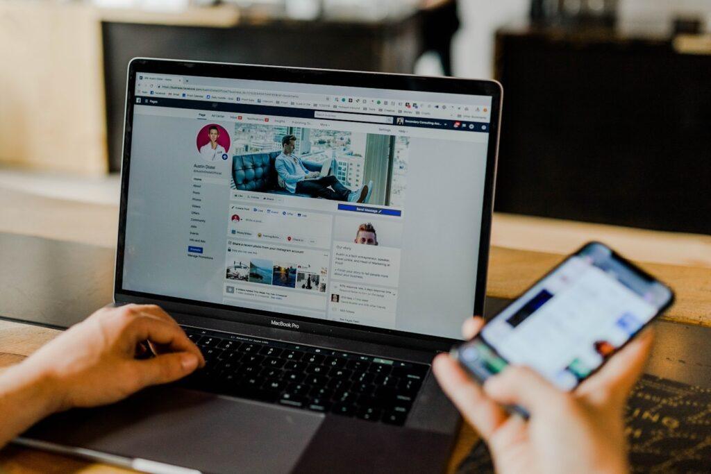 La tua azienda a Firenze non trova clienti sui social?